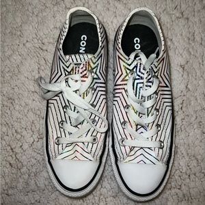 Womens Star Converse Size 6